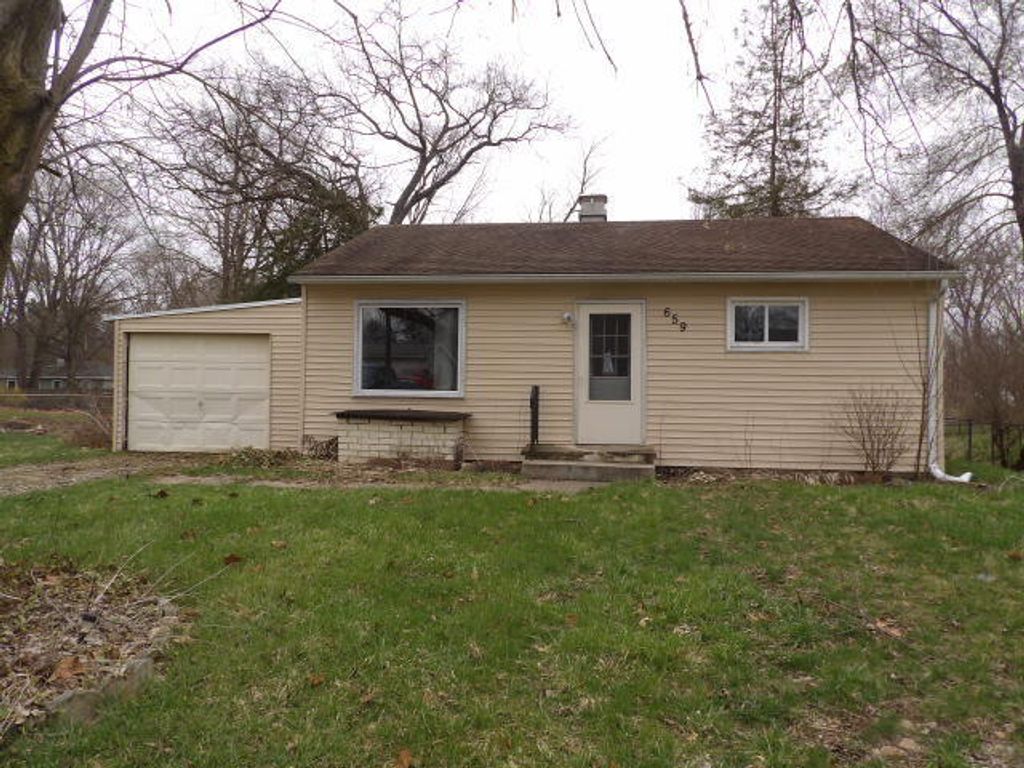 659 Stephanie Street, Bedford charter township