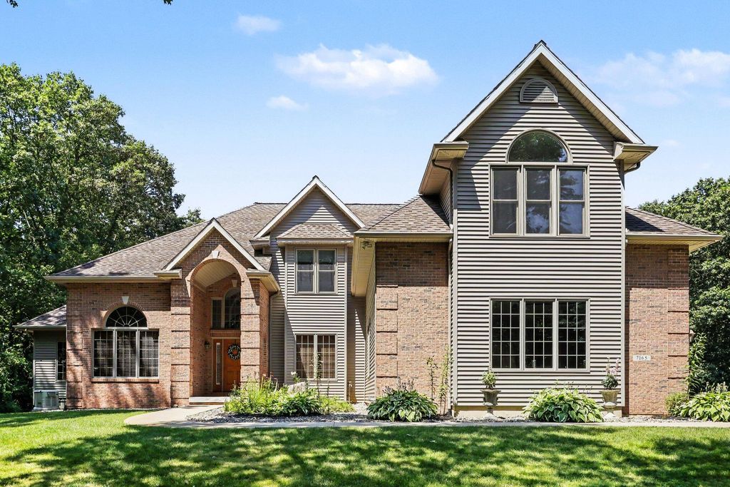7165 Trappers Ridge, Emmett charter township