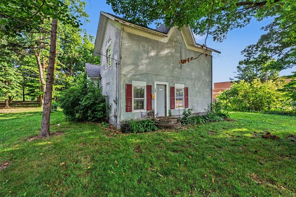 442 Saint Joseph Street, Union City village