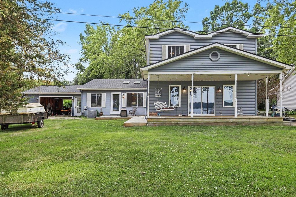 2062 Fern Beach, Emmett charter township