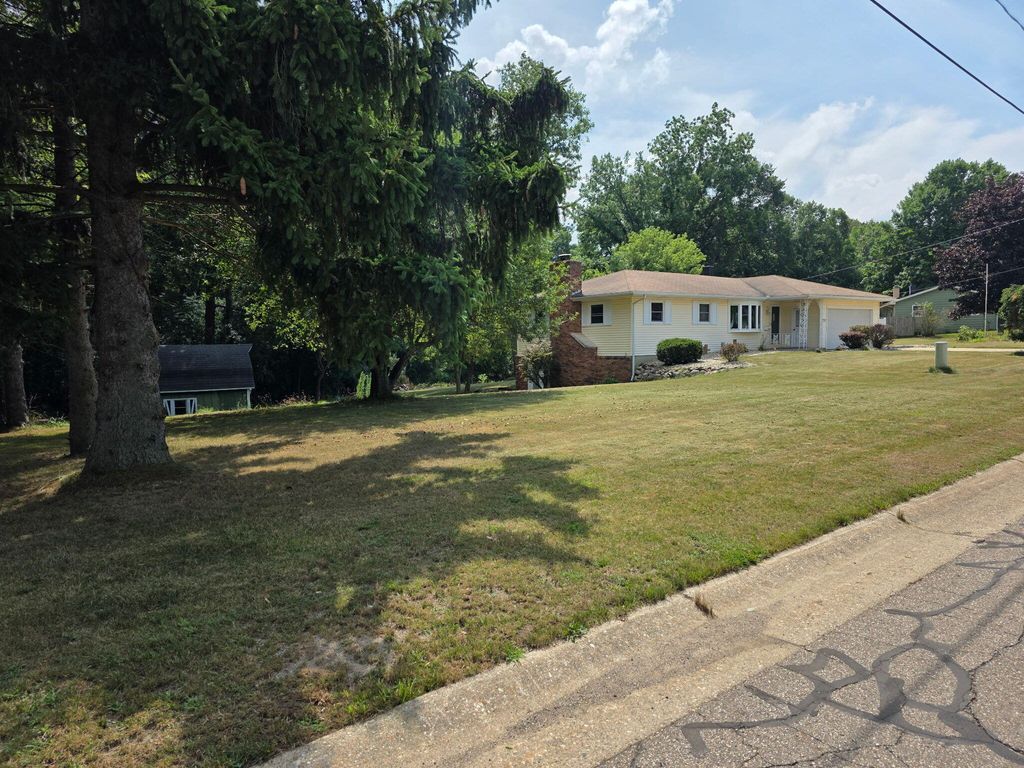 257 Wagon Wheel Lane, Pennfield charter township