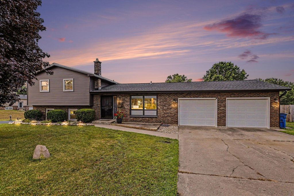 164 Humphrey Drive, Emmett charter township