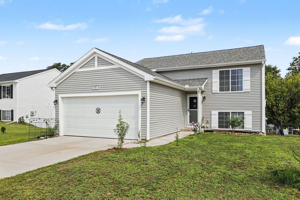 970 View Pointe Drive, Middleville village