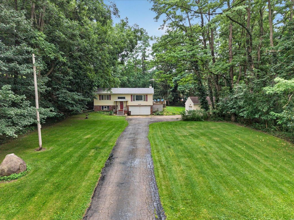 1400 Fairview Highway, Eaton township