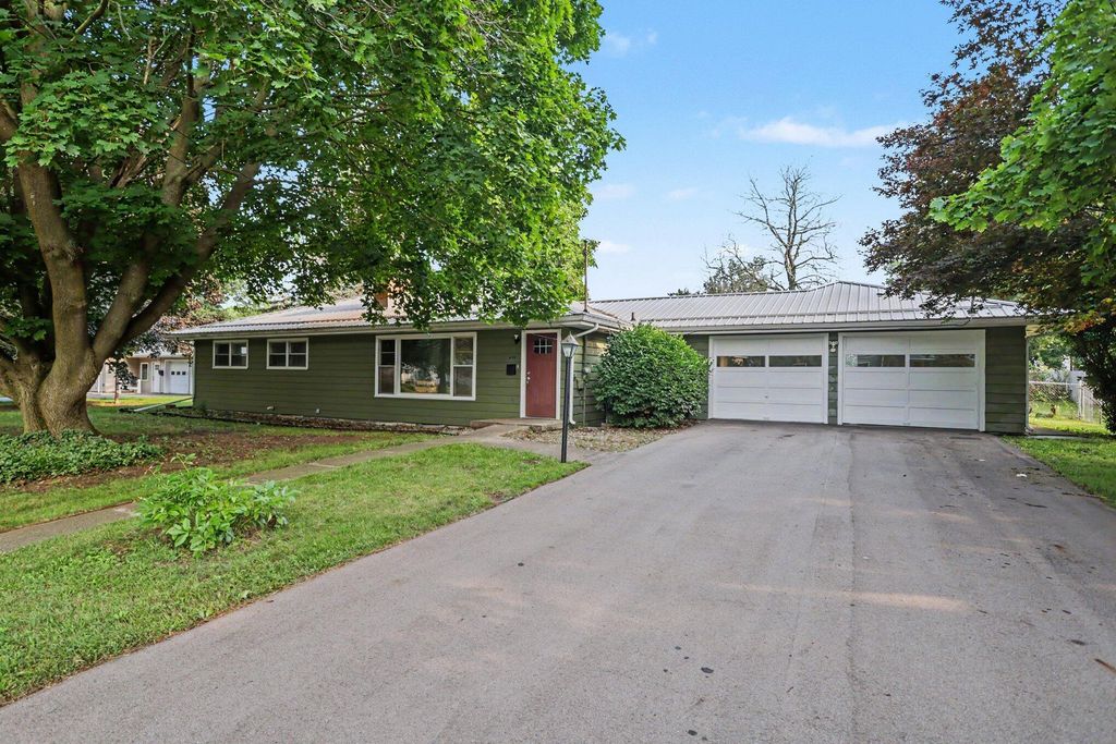 410 Lake Street, Homer village