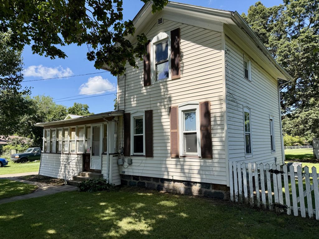 127 E Mill Street, Athens village