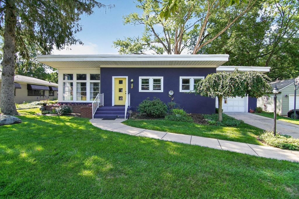 505 North Drive W, Marshall city