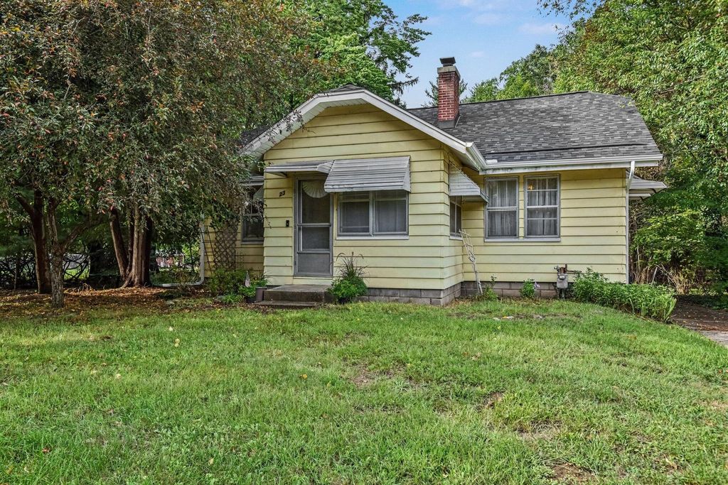 23 E Langley Road E, Battle Creek