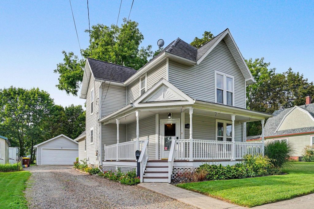 617 W Green Street, Marshall