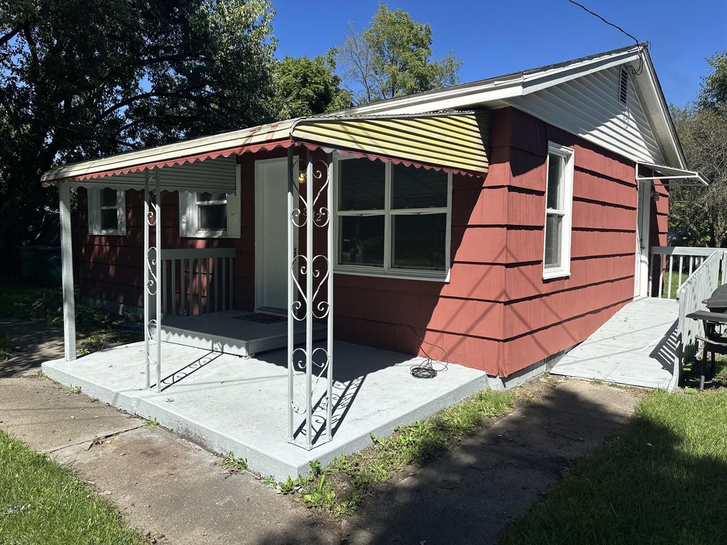 382 Avenue A, Springfield