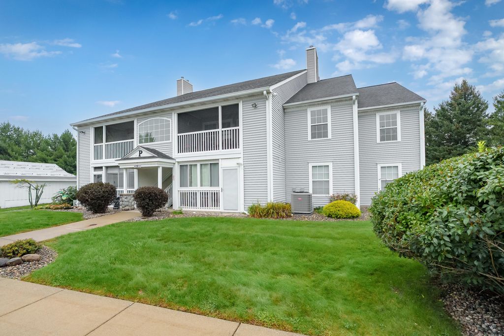 344 Westbrook Court, Marshall