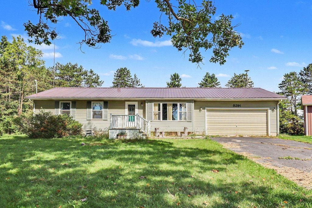 5291 Nickleplate Road, Ionia
