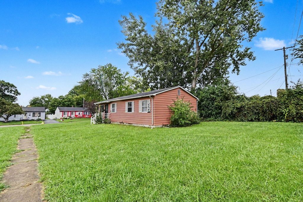 6701 Dana Lane, Flint