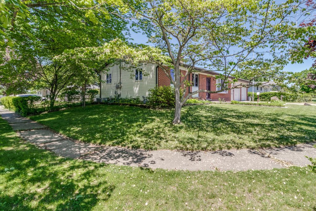 126 Ansted Drive, Battle Creek