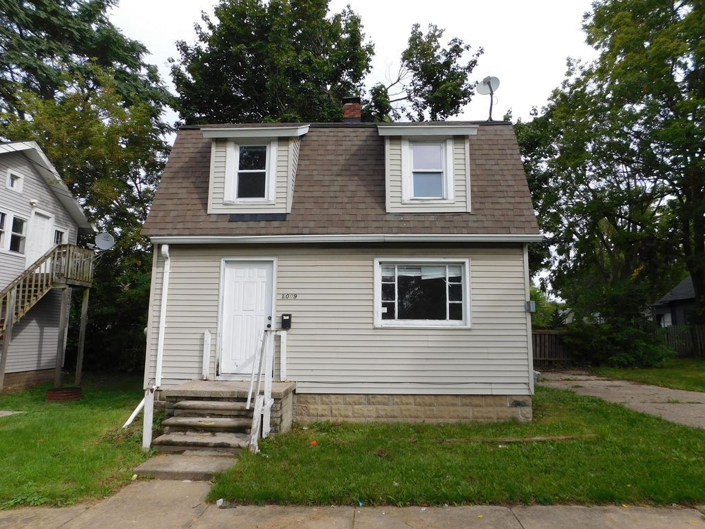 1009 Euclid Place, Lansing