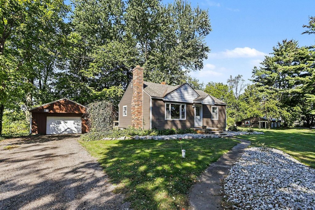 15886 Kellogg School Road, Hickory Corners