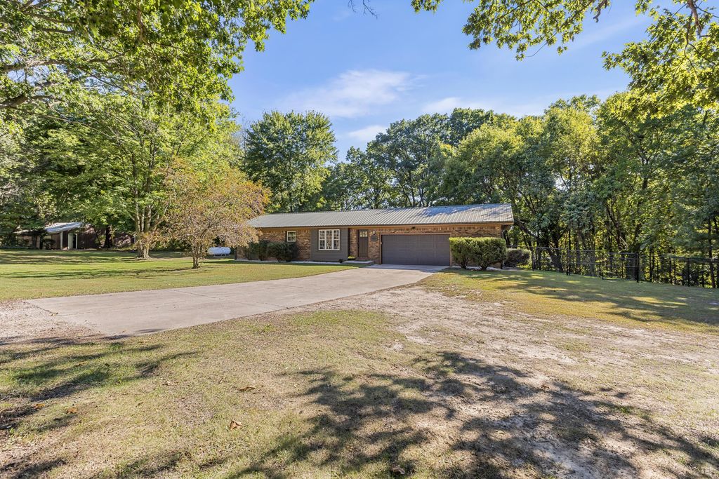 6600 Poorman Road, Battle Creek