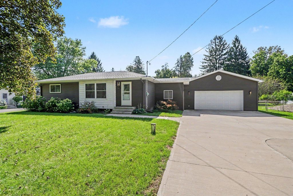 7514 E Drive N, Battle Creek