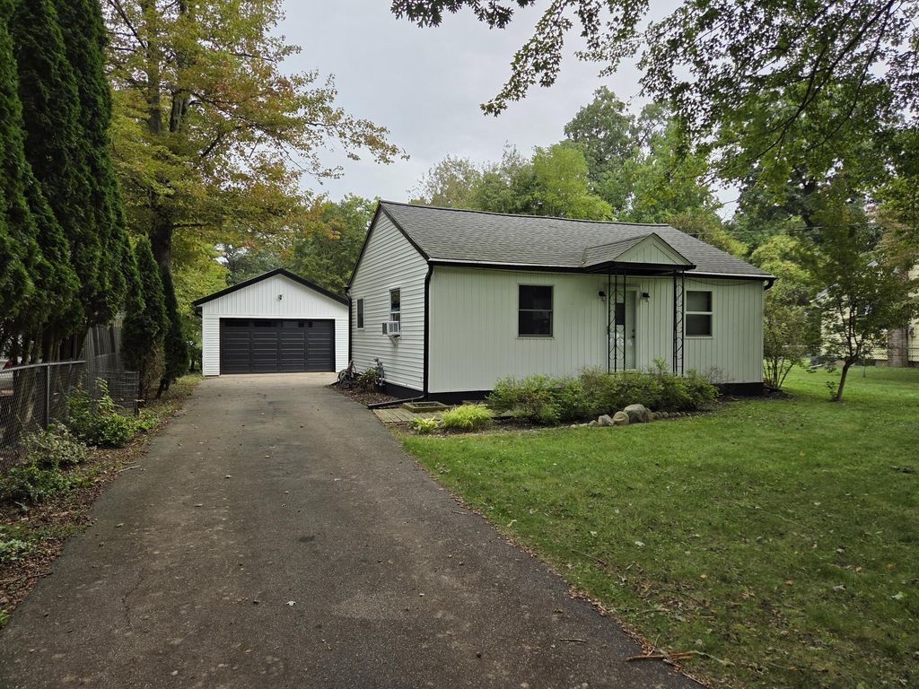 330 Robertson Avenue, Battle Creek