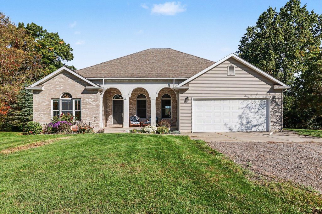 11433 Burrows Road, Battle Creek