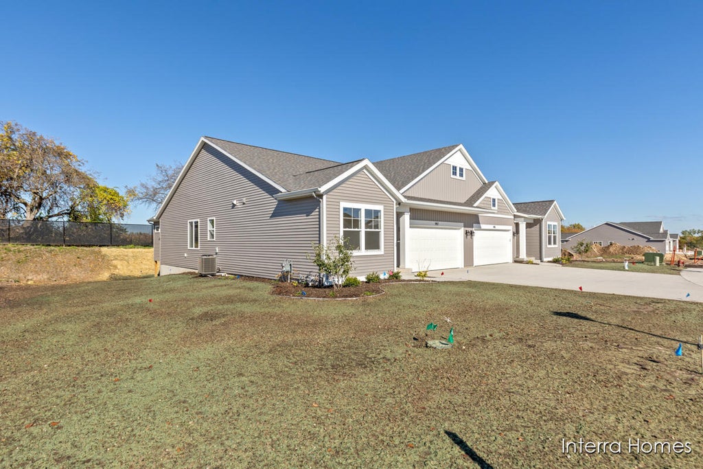 997 Scioto Drive Nw Unit: 26, Alpine township