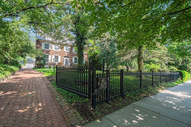 60 Lafayette Avenue Ne, Grand Rapids city