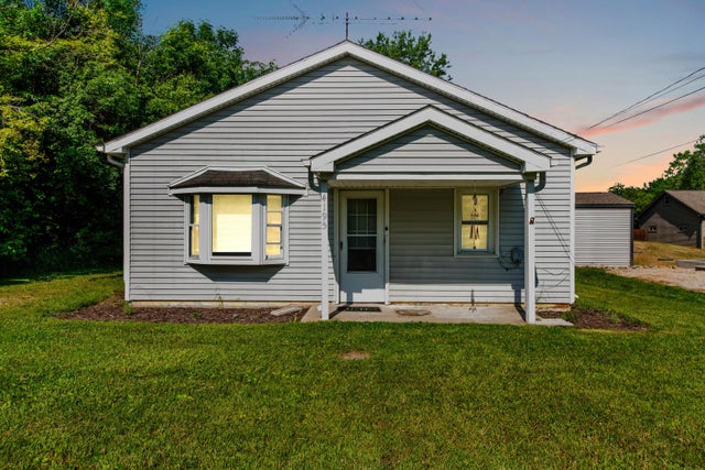 4195 Forest Street, Leonard village