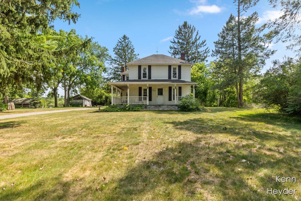 1170 Indian Lakes Road Nw, Sparta township