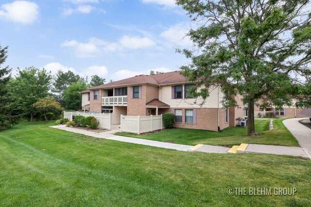 61264 Greenwood Drive, South Lyon city