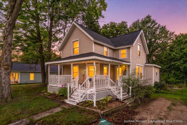 1323 4th Avenue, Berlin township