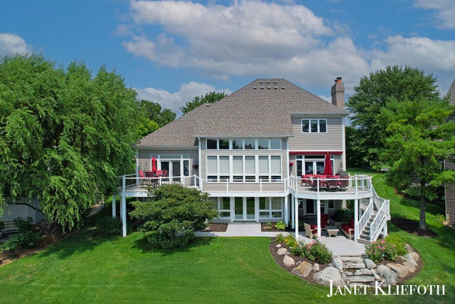 7230 Cuesta Way Drive Ne, Cannon township