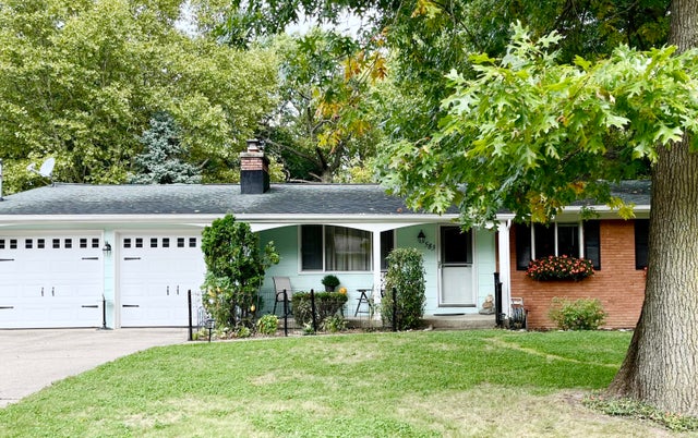 583 Kingsbury Street Nw, Walker city