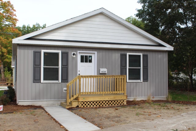 608 Jackson Avenue, Muskegon city