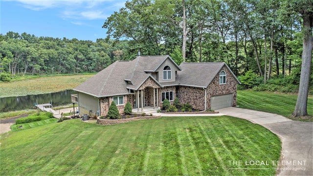 7805 Cougar Drive, Prairieville township