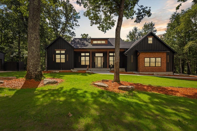 23861 Almy Road, Reynolds township