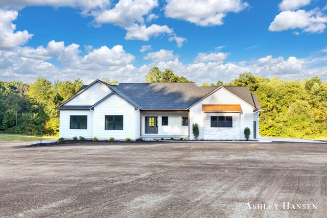 11035 Shaner Avenue Ne, Courtland township