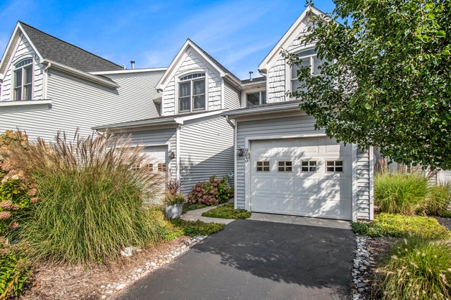 963 W Savidge Street, Spring Lake village