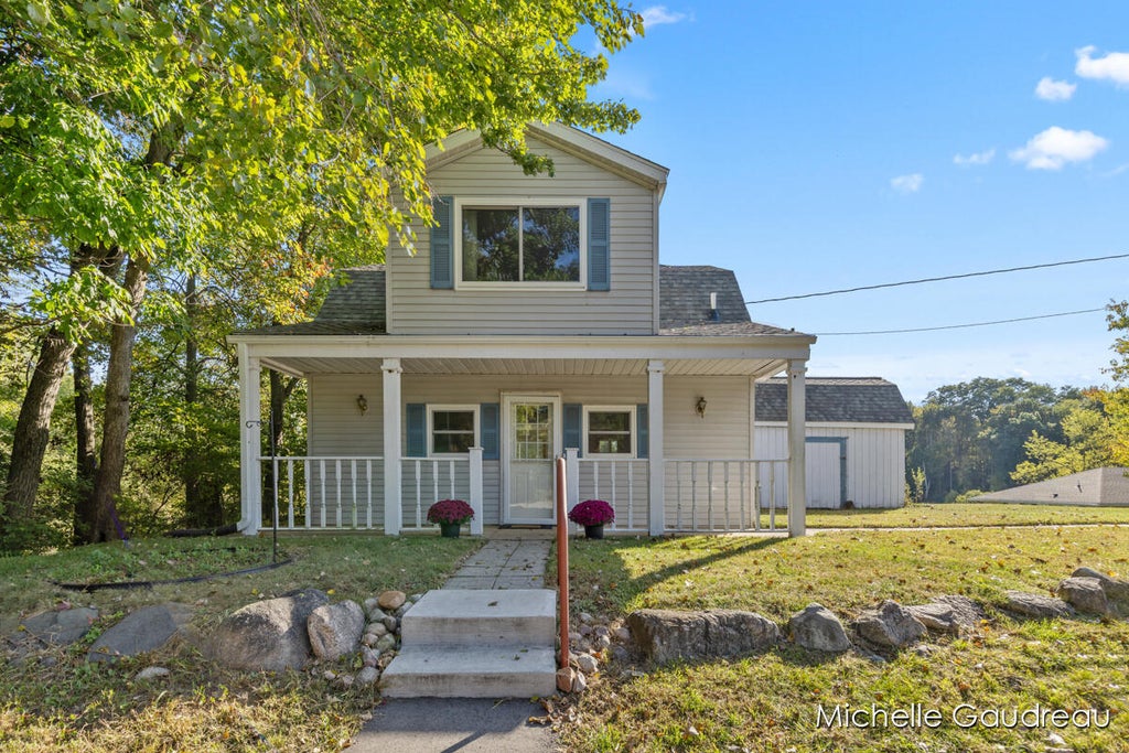 1142 Hammond Road, Rutland charter township