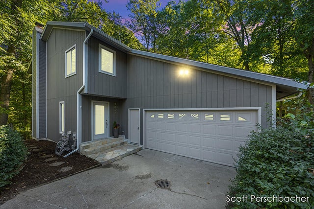 6421 Woodbrook Drive Se, Cascade charter township