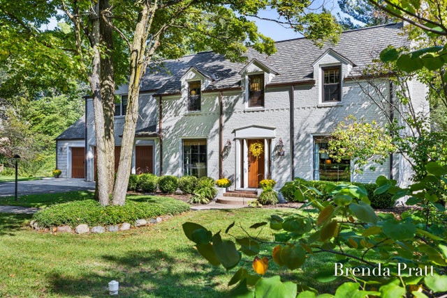 262 Gracewood Drive Se, East Grand Rapids city