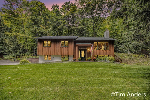 4039 E Oxford Drive, Leland township