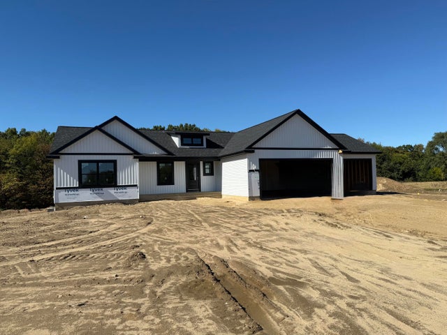 3282 Stonehill Court, Wayland township