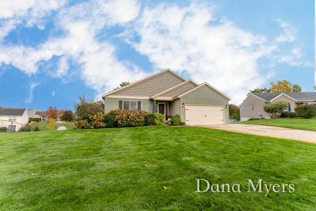 4525 Mesa Ct Se, Leighton township