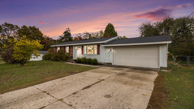 6838 Bonnie Avenue Se, Gaines charter township
