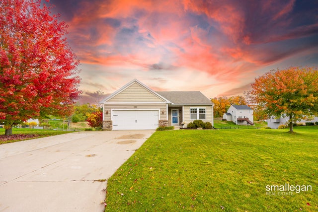 8626 Rainbows End Road Se, Caledonia township