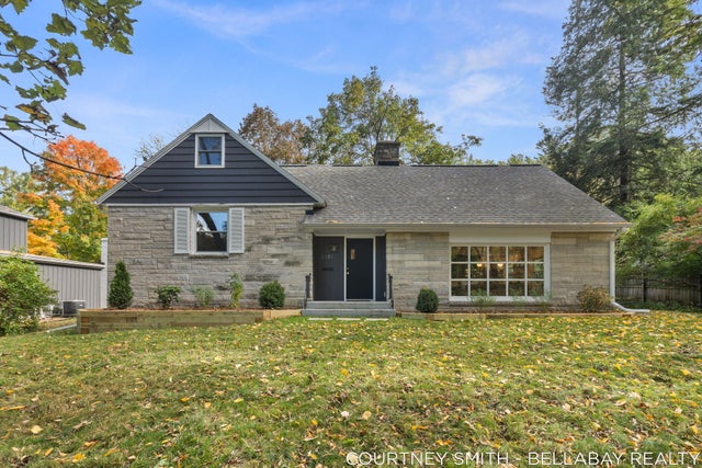 2121 Benjamin Avenue, Kalamazoo city
