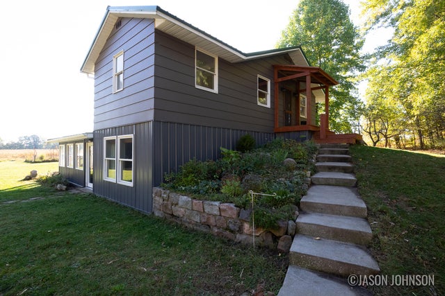 16300 Mcclure Avenue Ne, Nelson township