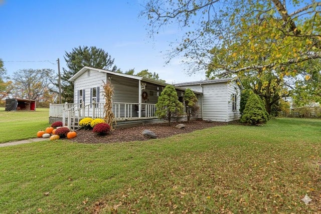 876 N Briggs Road, Butler township