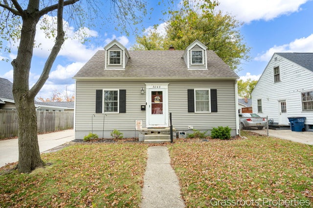 3043 Westland Road, Roosevelt Park city