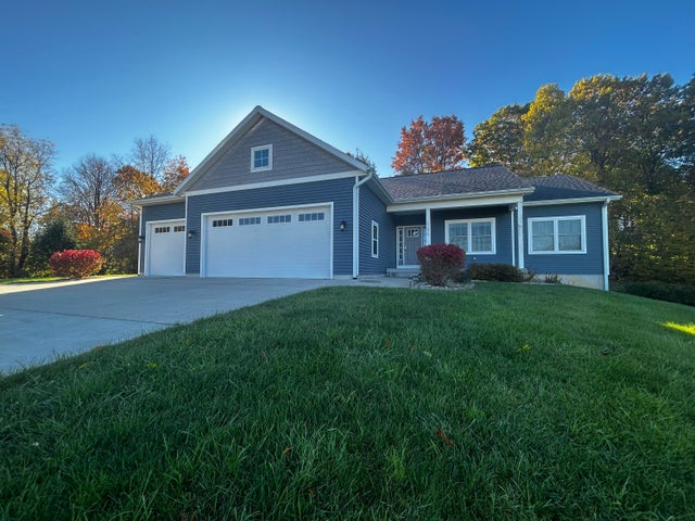 2295 Kathryn Drive, Rutland charter township